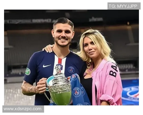 罗伊基恩女友揭秘：她如何成为足球明星背后的女人