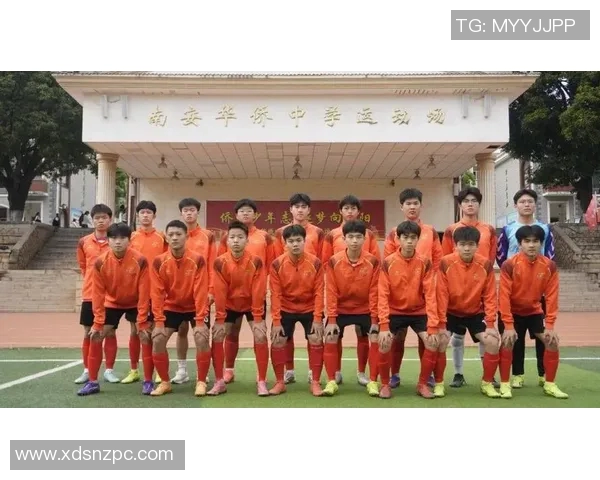 邛崃泉水湖足球明星赛激情开赛球星齐聚共襄盛举展现足球魅力与风采